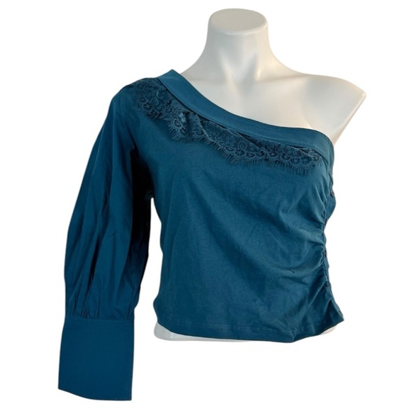 ANTHROPOLOGIE One Shoulder Puff Sleeve Lace Detail Top Dark Blue Size M NEW - Picture 2 of 8